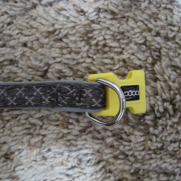 Gray and Yellow adjustable dog collar. - Picture 8 of 8